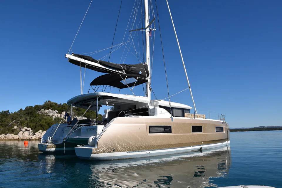 Fotografía de brokerage de Lagoon 46 “NOTORIOUS”