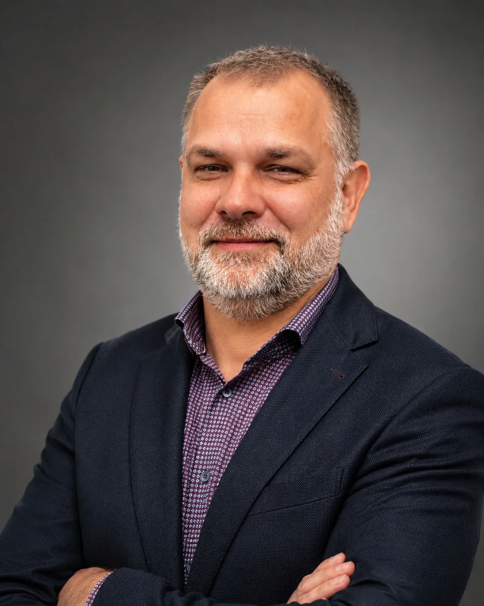 Andris Zeiza, Chief Executive Officer, Experienced Skipper