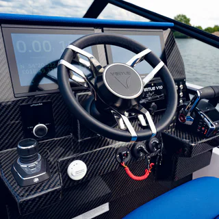 Virtue V33 Open helm detail